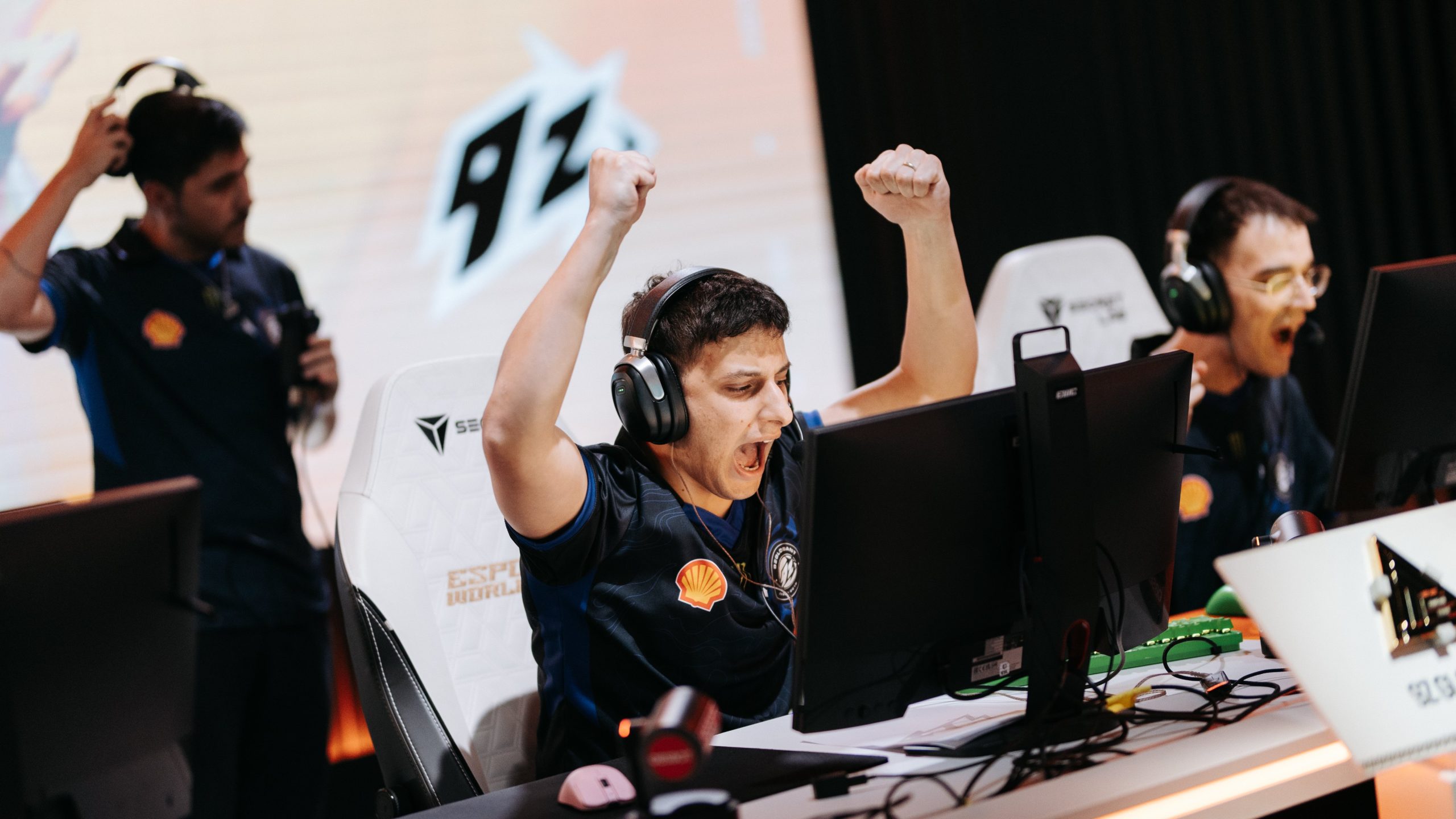 Foto de Horario y donde seguir 9z Team vs Vitality por la BLAST Open Porto 2026 de Counter-Strike 2