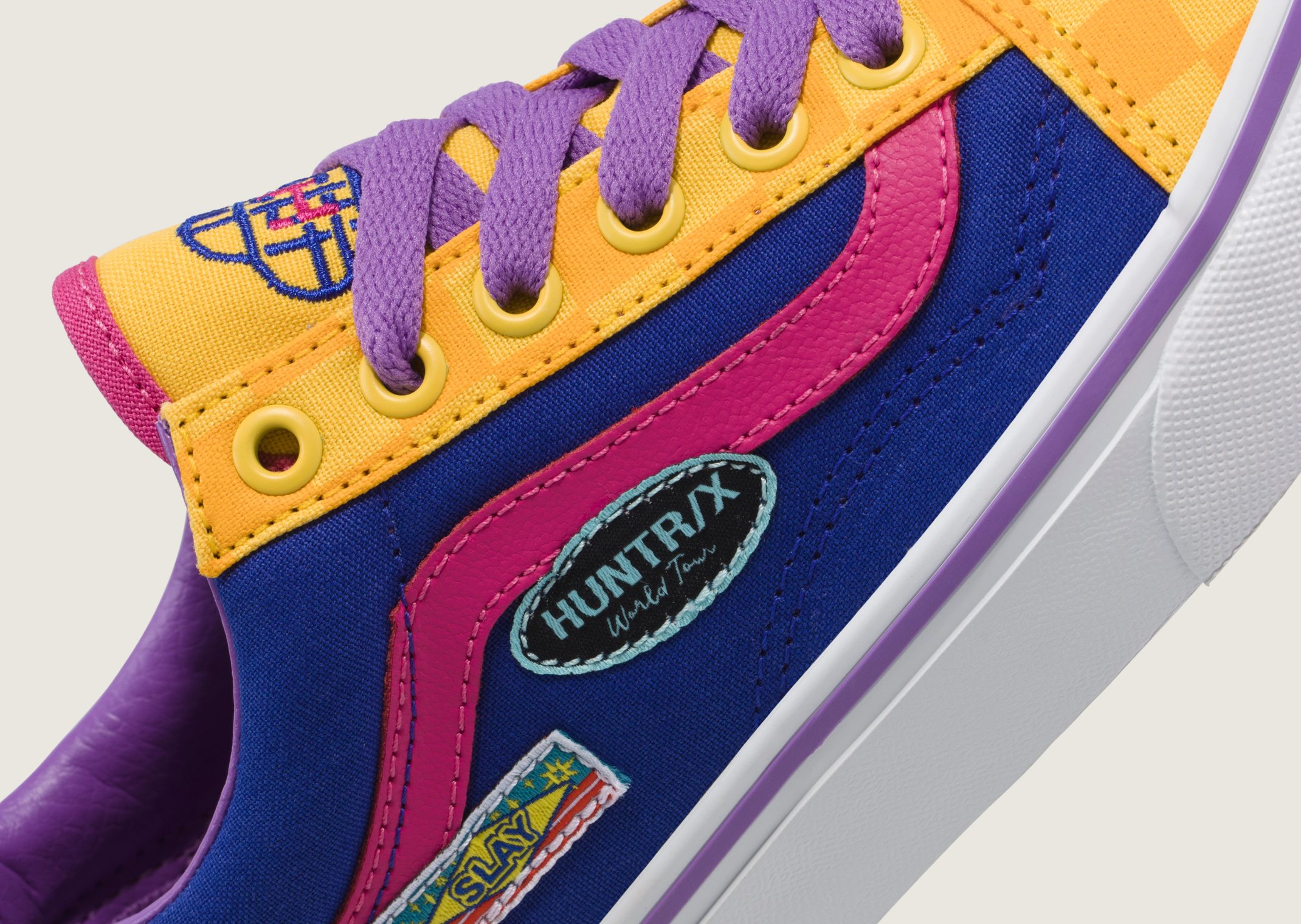 conoce-las-nuevas-zapatillas-de-la-colecci-n-k-pop-demon-hunters-x-vans