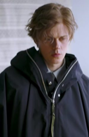 Foto de Bill Skarsgård es el protagonista del videojuego PHYSINT, lo nuevo de Hideo Kojima