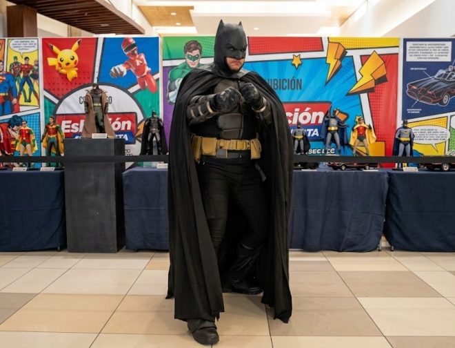 Foto de Lima se convierte en Gotham para celebrar Batman Day Perú 2026 por sus 87 años