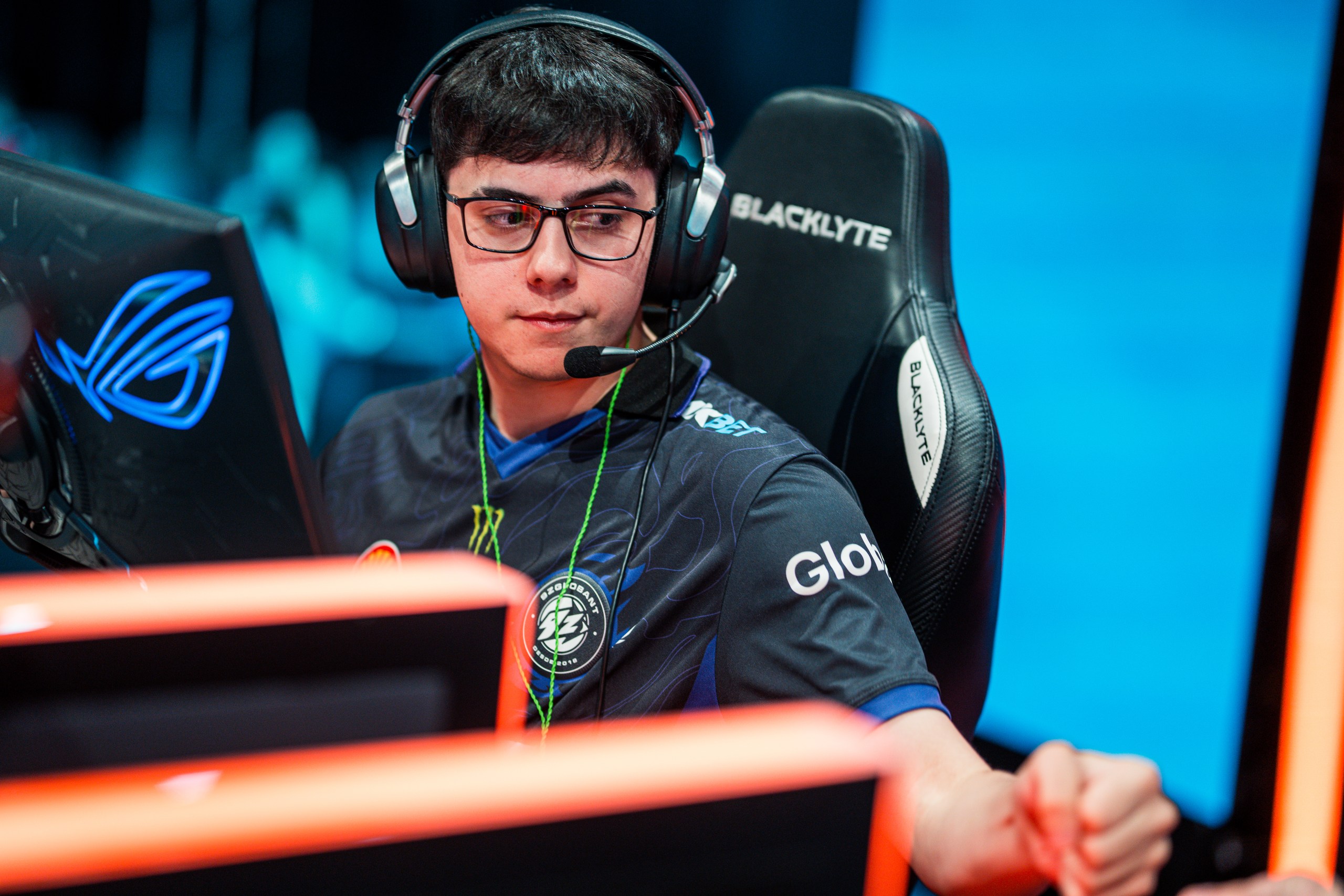 Foto de Conoce la hora y donde seguir la partida de 9z Team vs Team Falcons por la Thunderpick WC