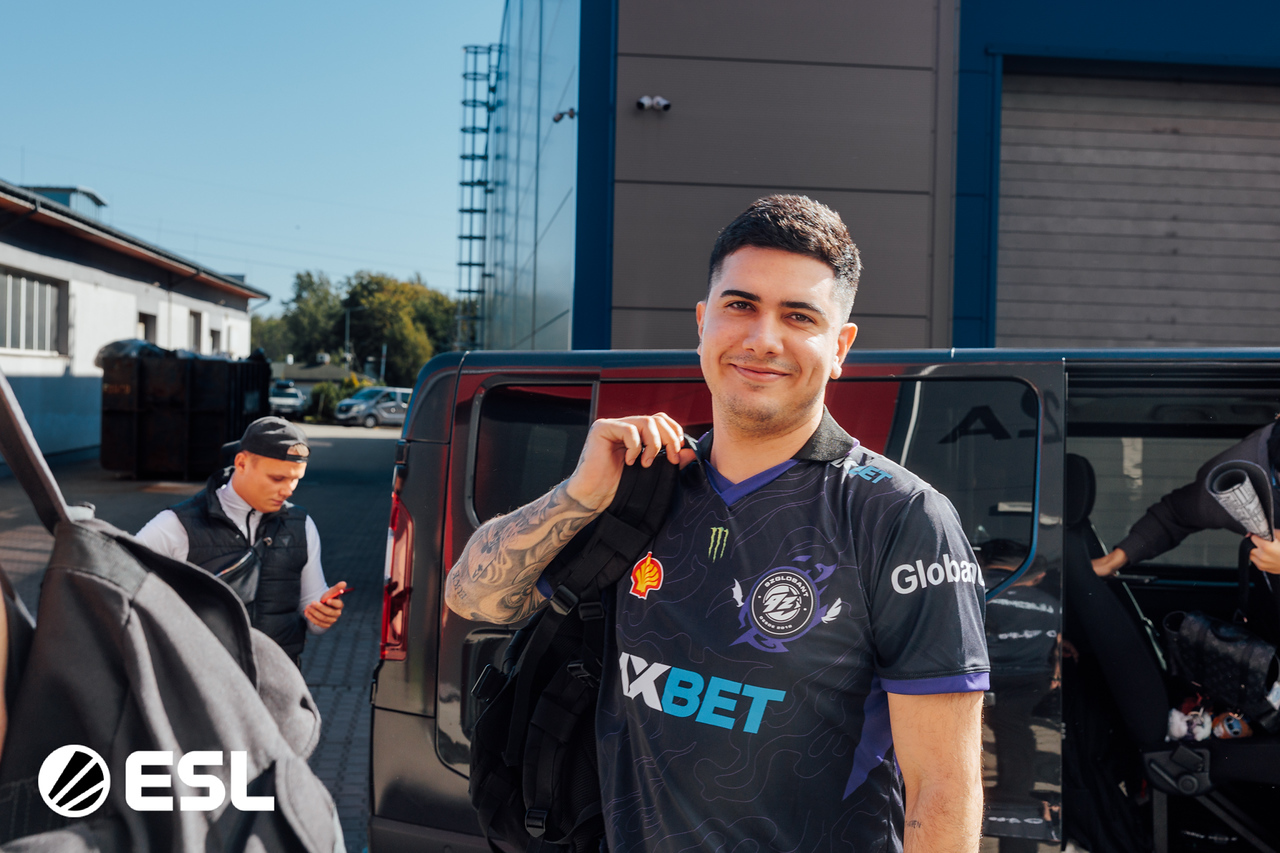 Foto de Horario y donde seguir 9z Team vs NAVI por la ESL Pro League Season 24 de Counter-Strike 2