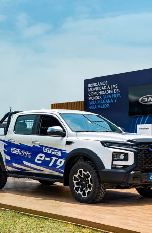Foto de JAC Motors participó en la Cumbre Perú Sostenible 2026 con su pickup JAC e‑T9 4×4 100% eléctrica